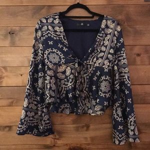 Missguided Satin Tie-Front Top / Blue Print / S